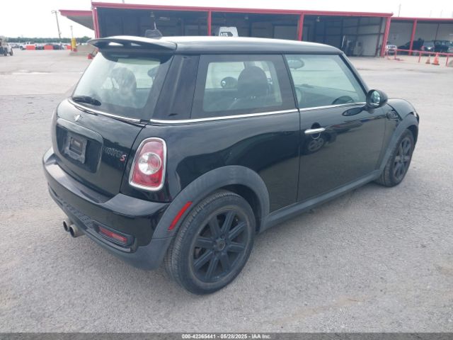 2012 MINI COOPER S WMWSV3C56CTY18612 Photo 3