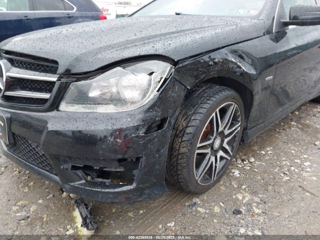 WDDGJ4HB0EG289247 Mercedes-Benz C-Class