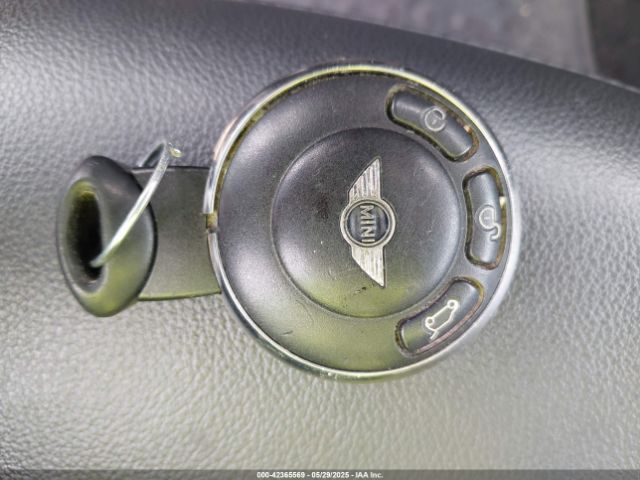 2012 MINI COOPER WMWSU3C58CT540024 Photo 10