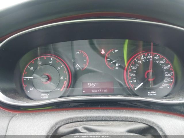 1C3CDFAA4FD151070 Dodge DART SE