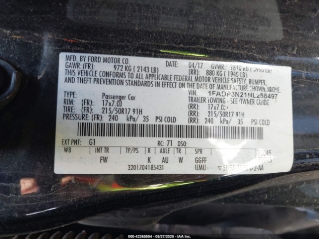 1FADP3N21HL268497 Ford Focus Titanium