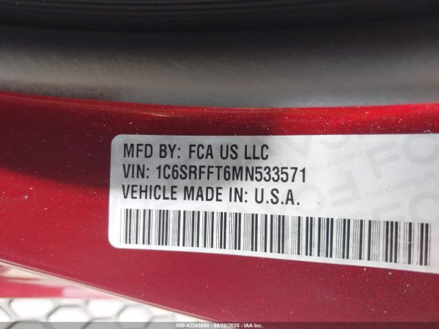 2021 RAM 1500 1C6SRFFT6MN533571 Photo 8