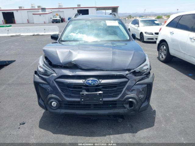 4S4BTADC6R3167738 Subaru Outback Premium