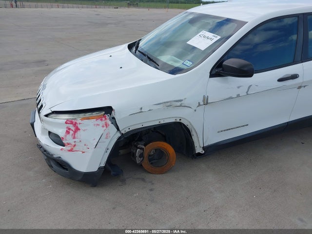 1C4PJLAB3EW228379 Jeep Cherokee