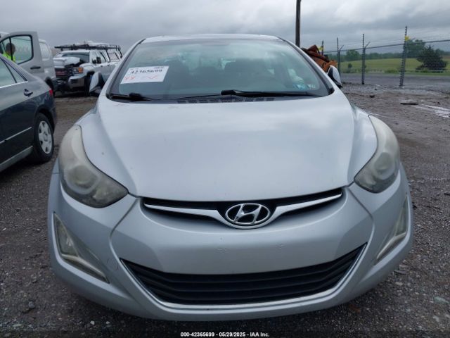 KMHDH4AE5FU231047 Hyundai ELANTRA SE