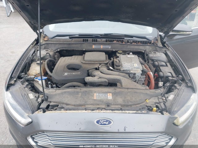 Ford Fusion Hybrid Titanium 2015 3FA6P0RU0FR117779 Image 10