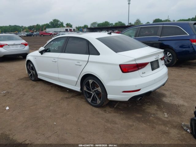 2020 AUDI A3 WAUBEGFFXLA053167 Photo 2