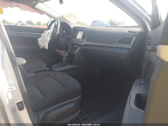 2018 HYUNDAI ELANTRA 5NPD84LF2JH217314 Photo 4