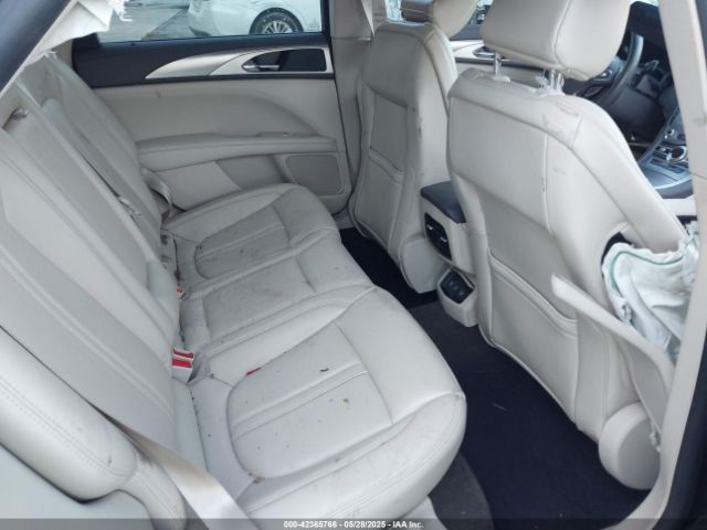 2020 LINCOLN MKZ 3LN6L5A98LR605699 Photo 7