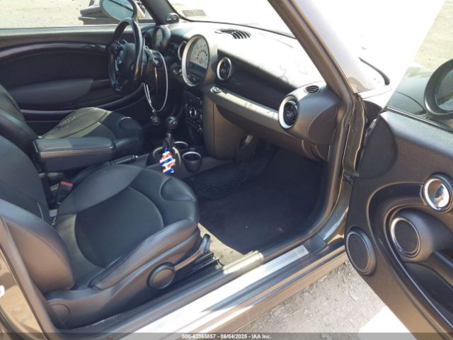 2011 MINI COOPER S WMWSV3C56BTY11965 Photo 4