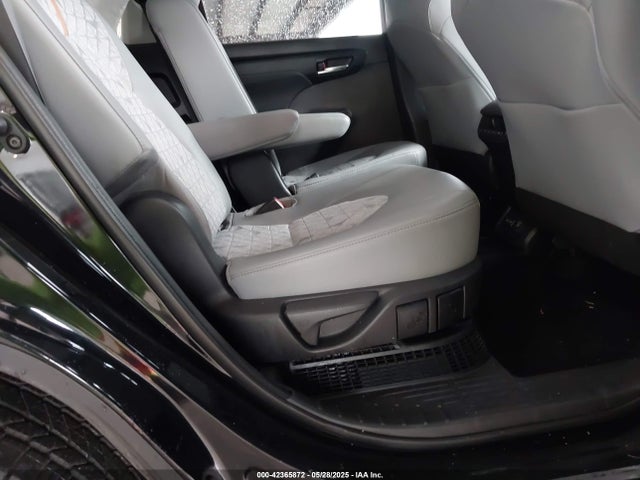 5TDAARAH9NS510782 Toyota a25a-fxs, 5nm