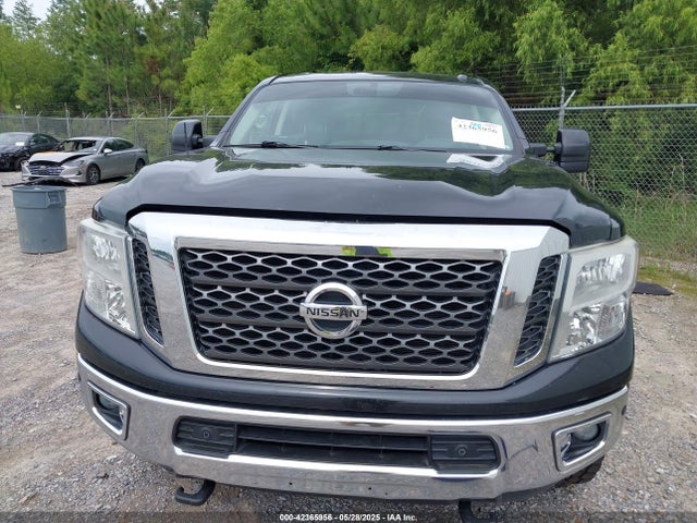 1N6BA1F40HN508275 Nissan 2017
