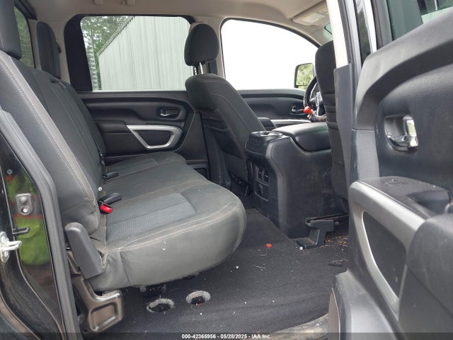 1N6BA1F40HN508275 Nissan 2017