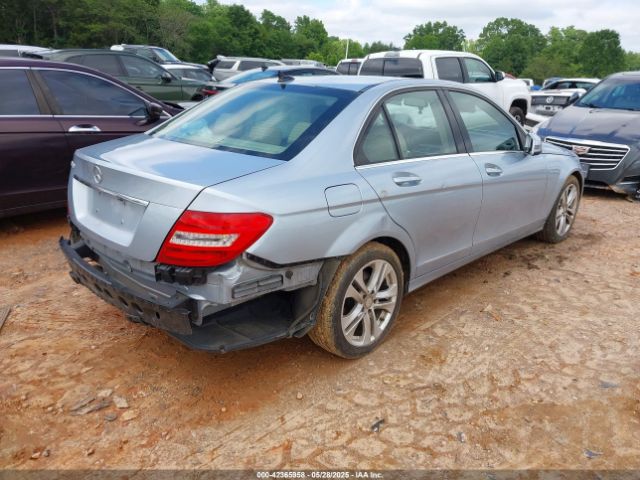 2013 MERCEDES-BENZ C 250 WDDGF4HB1DR241759 Photo 3
