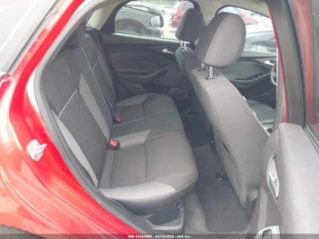 1FADP3K27EL123142 Ford FOCUS SE