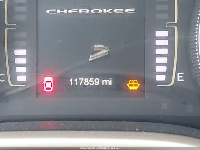 1C4PJLCB1HW662544 Jeep Cherokee Latitude Fwd