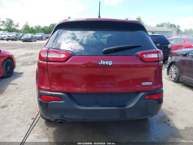 1C4PJLCB1HW662544 Jeep Cherokee Latitude Fwd