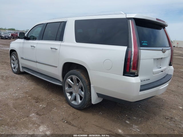 2016 CADILLAC ESCALADE ESV 1GYS4HKJ4GR154664 Photo 2