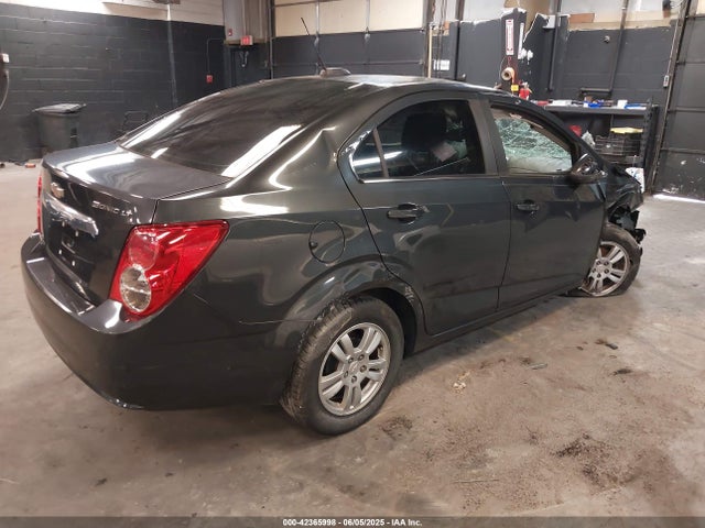 1G1JC5SH2F4197954 Chevrolet Sonic Lt Auto
