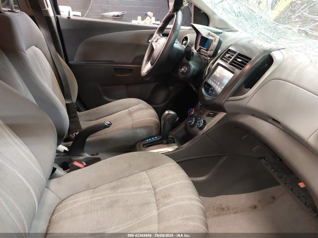 1G1JC5SH2F4197954 Chevrolet Sonic Lt Auto