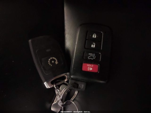 2017 TOYOTA HIGHLANDER 5TDJZRFH9HS392349 Photo 10