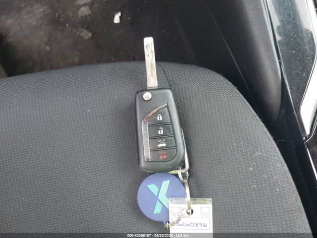 5YFEPMAE1MP219953 Toyota COROLLA LE