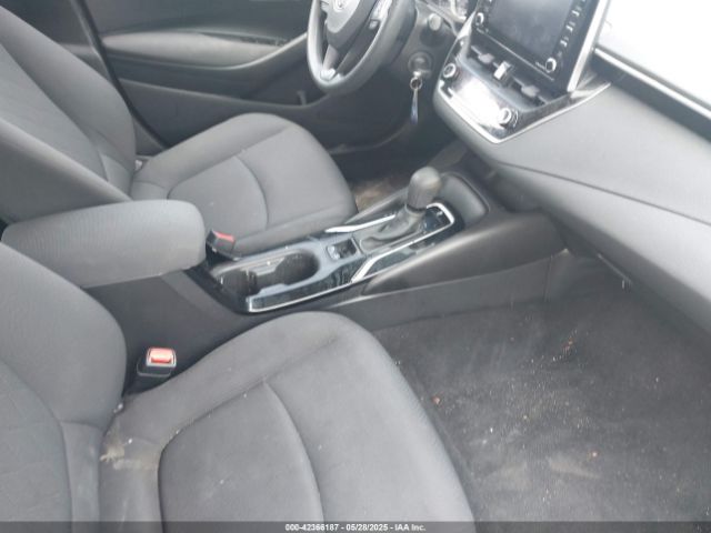 5YFEPMAE1MP219953 Toyota COROLLA LE