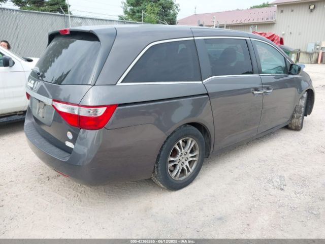 2013 HONDA ODYSSEY 5FNRL5H42DB038632 Photo 3