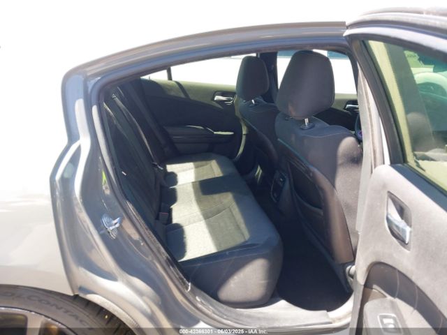 2C3CDXBG6KH672913 Dodge 2019