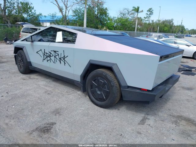 7G2CEHED2RA050870 Tesla Cybertruck