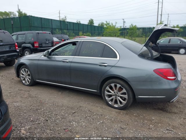 WDDZF4KB9KA575468 Mercedes-Benz E 300 4matic