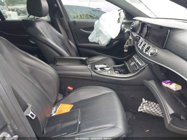 WDDZF4KB9KA575468 Mercedes-Benz E 300 4matic