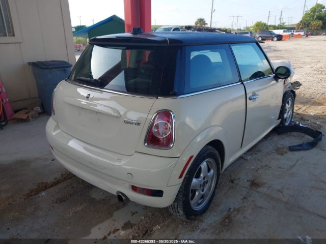 2011 MINI COOPER WMWSU3C5XBT095591 Photo 3