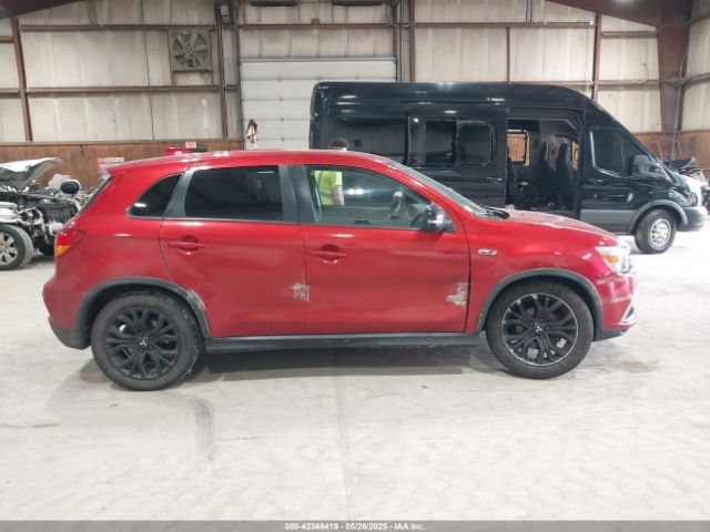 JA4AR3AUXJU007121 Mitsubishi Outlander Sport 2.0 Le