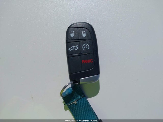 2C3CCAAG7FH837777 Chrysler 300