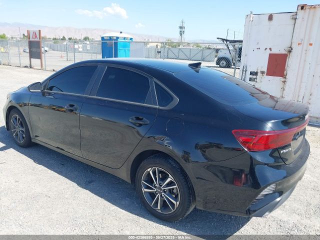 2022 KIA FORTE 3KPF24AD7NE430698 Photo 2