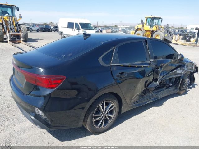 2022 KIA FORTE 3KPF24AD7NE430698 Photo 3