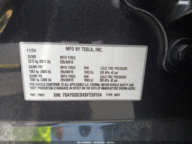 2025 TESLA MODEL Y 7SAYGDEDXSF259104 Photo 8