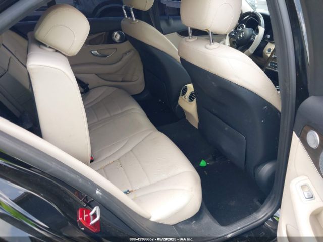 2020 MERCEDES-BENZ C 300 W1KWF8DB4LR581964 Photo 7