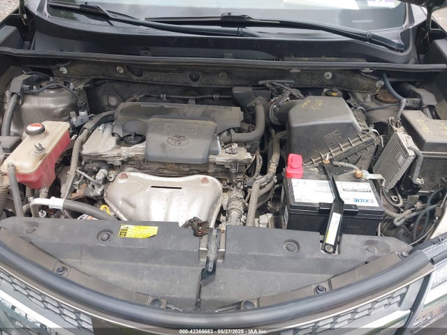 JTMBFREV4FD147875 Toyota RAV4 LE