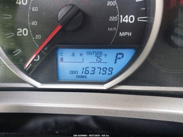 JTMBFREV4FD147875 Toyota RAV4 LE