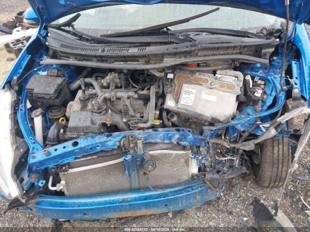 JTDKDTB30F1093692 Toyota 1nz-fxe+1lm