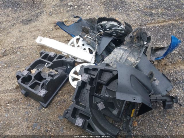 JTDKDTB30F1093692 Toyota 1nz-fxe+1lm