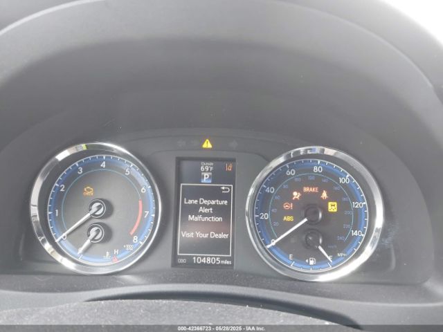 2T1BURHE8HC787010 Toyota COROLLA SE