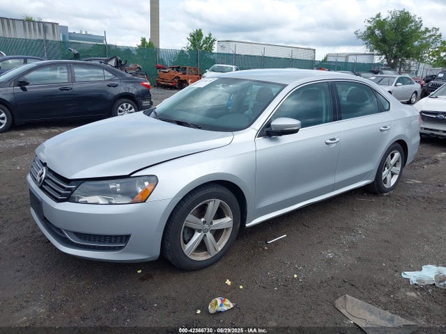 Volkswagen 2015 2015 1VWBT7A3XFC011108 Image 2