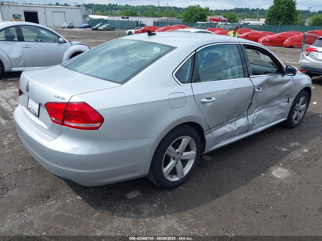 Volkswagen 2015 2015 1VWBT7A3XFC011108 Image 4