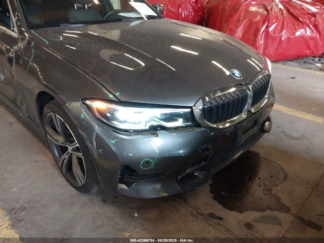 3MW5R7J09M8C00676 BMW 330I