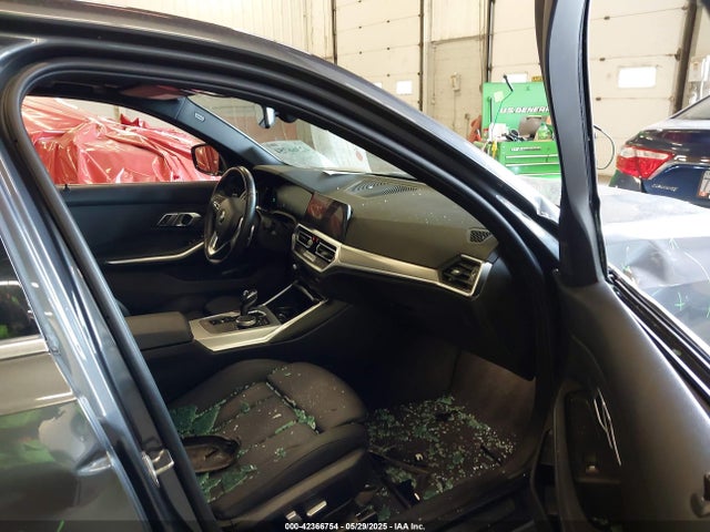 3MW5R7J09M8C00676 BMW 330I