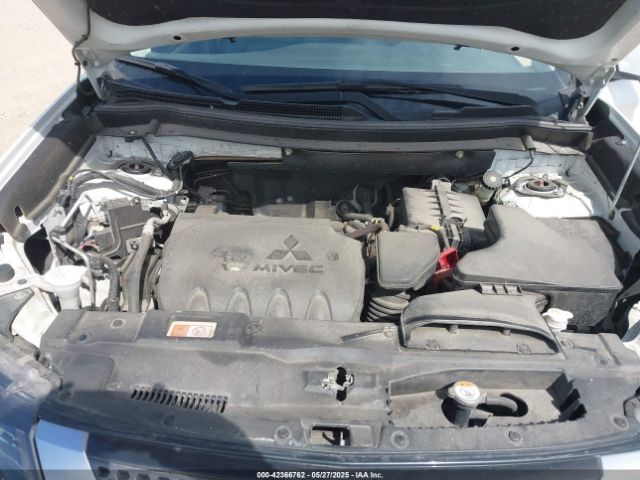 2019 MITSUBISHI OUTLANDER JA4AD3A3XKZ010420 Photo 9