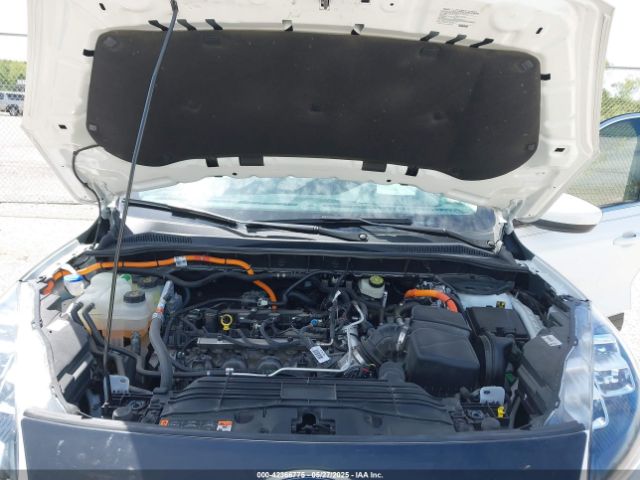 1FMCU9DZXNUA38992 Ford Escape Titanium Hybrid